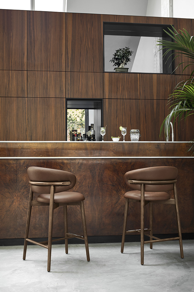 Oleandro Fabric/Wood Customizable Counter Stool