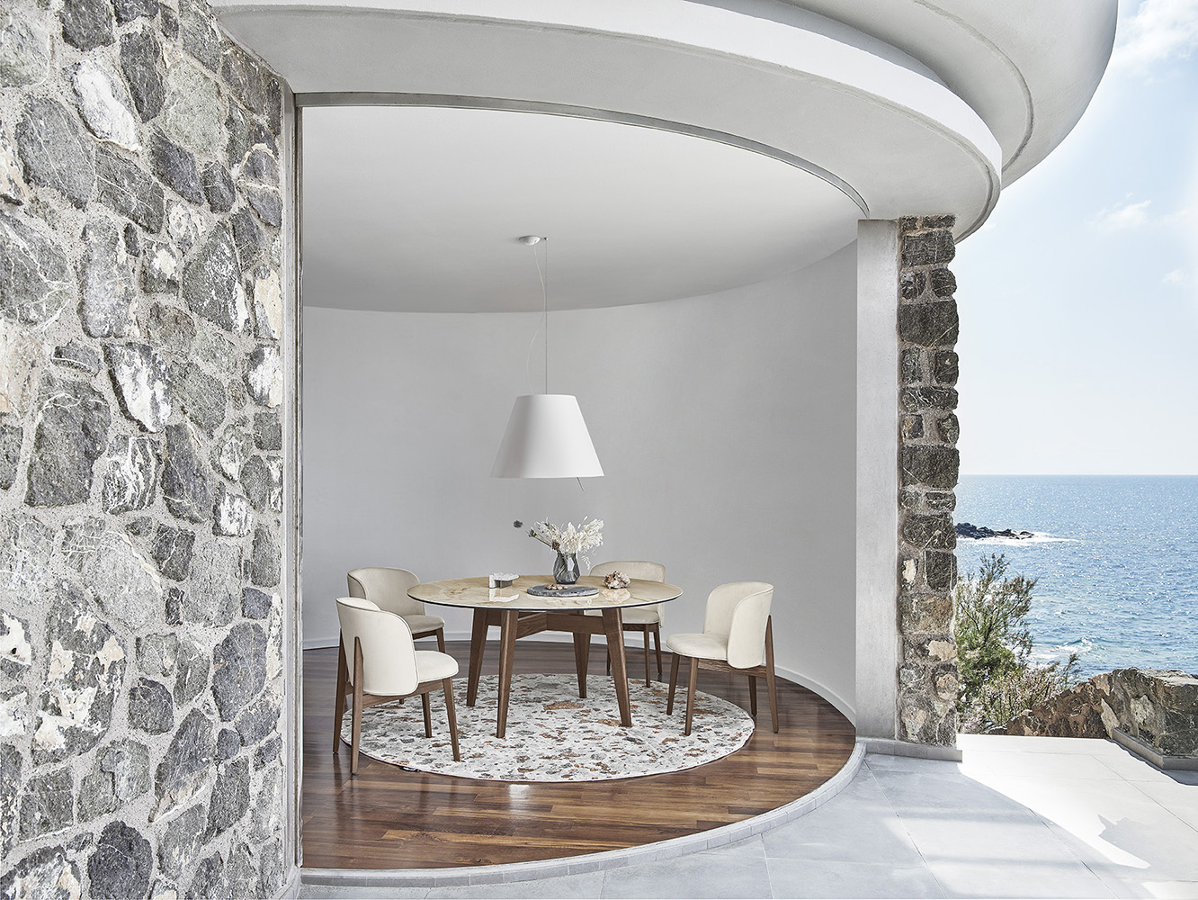 Abrey W62.9-inch Ceramic/Wood Customizable Round Dining Table