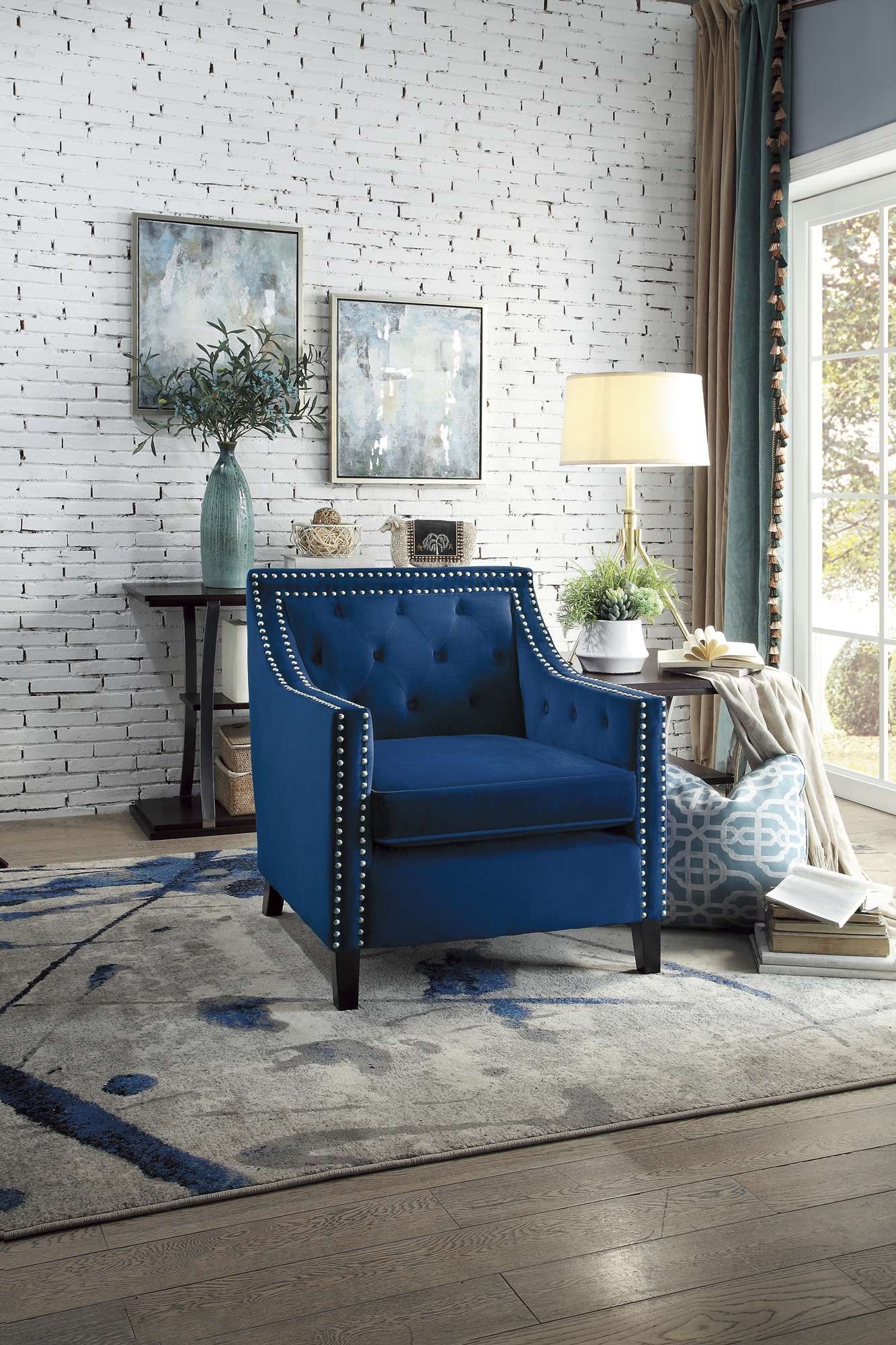 Grazioso Velvet Accent Chair