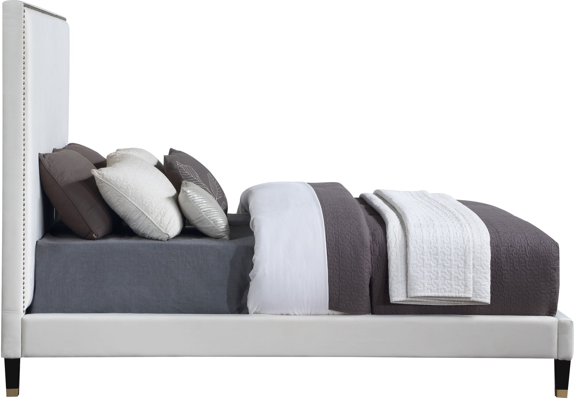 Harlie Velvet Queen Size Bed