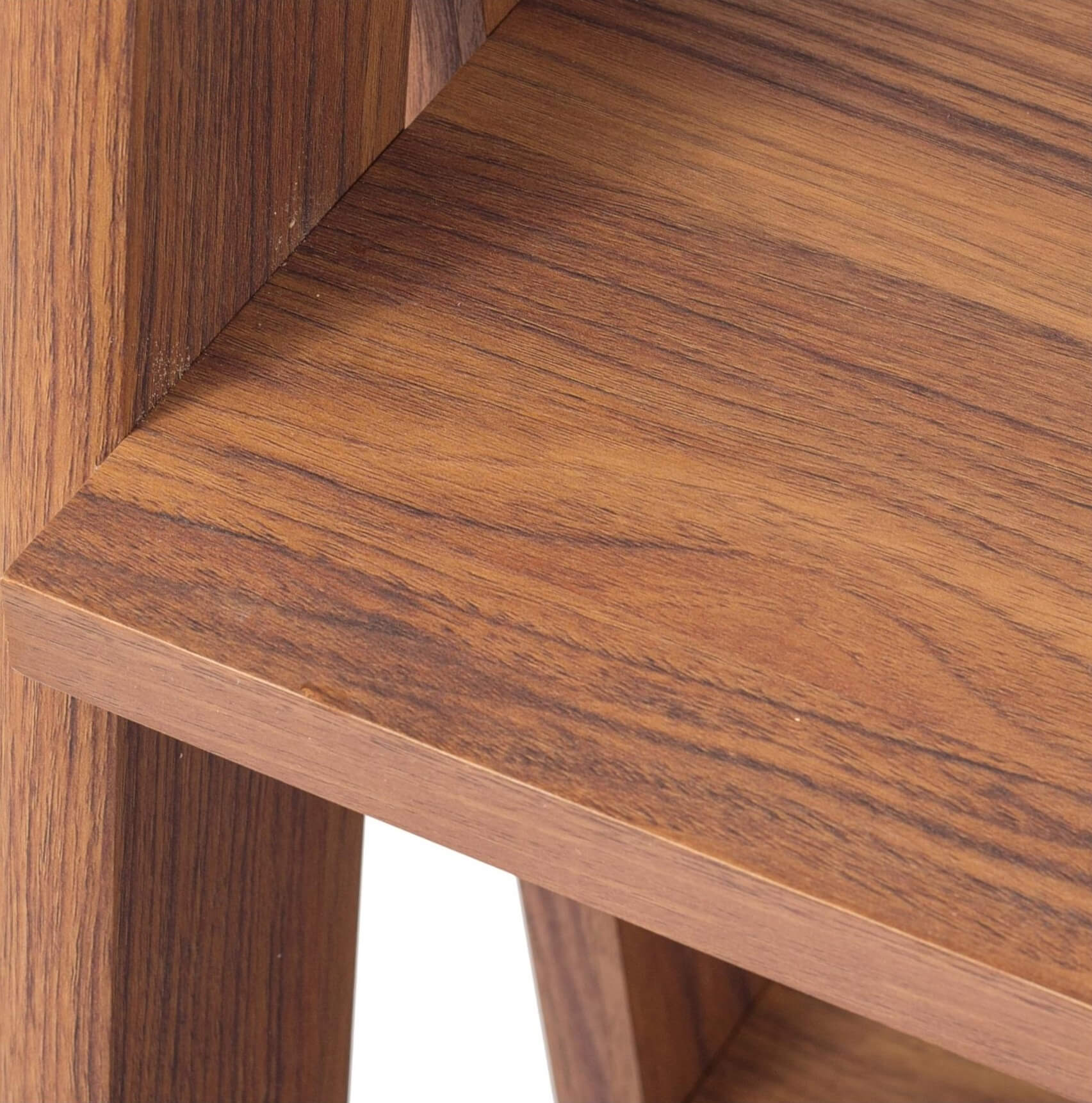 Reeve 25" KD Veneer Stair Shelf