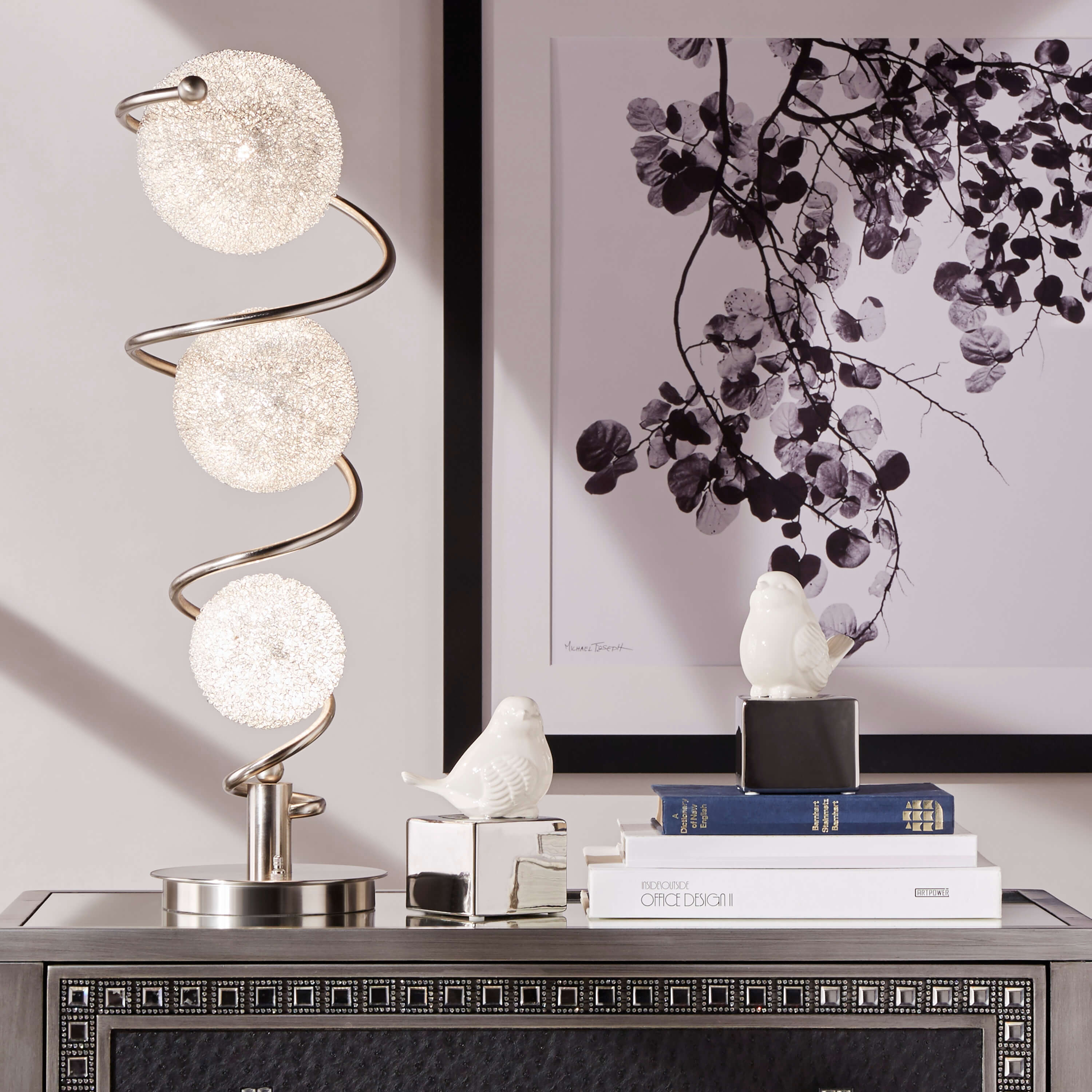 Lenci Metal Table Lamp by Homelegance