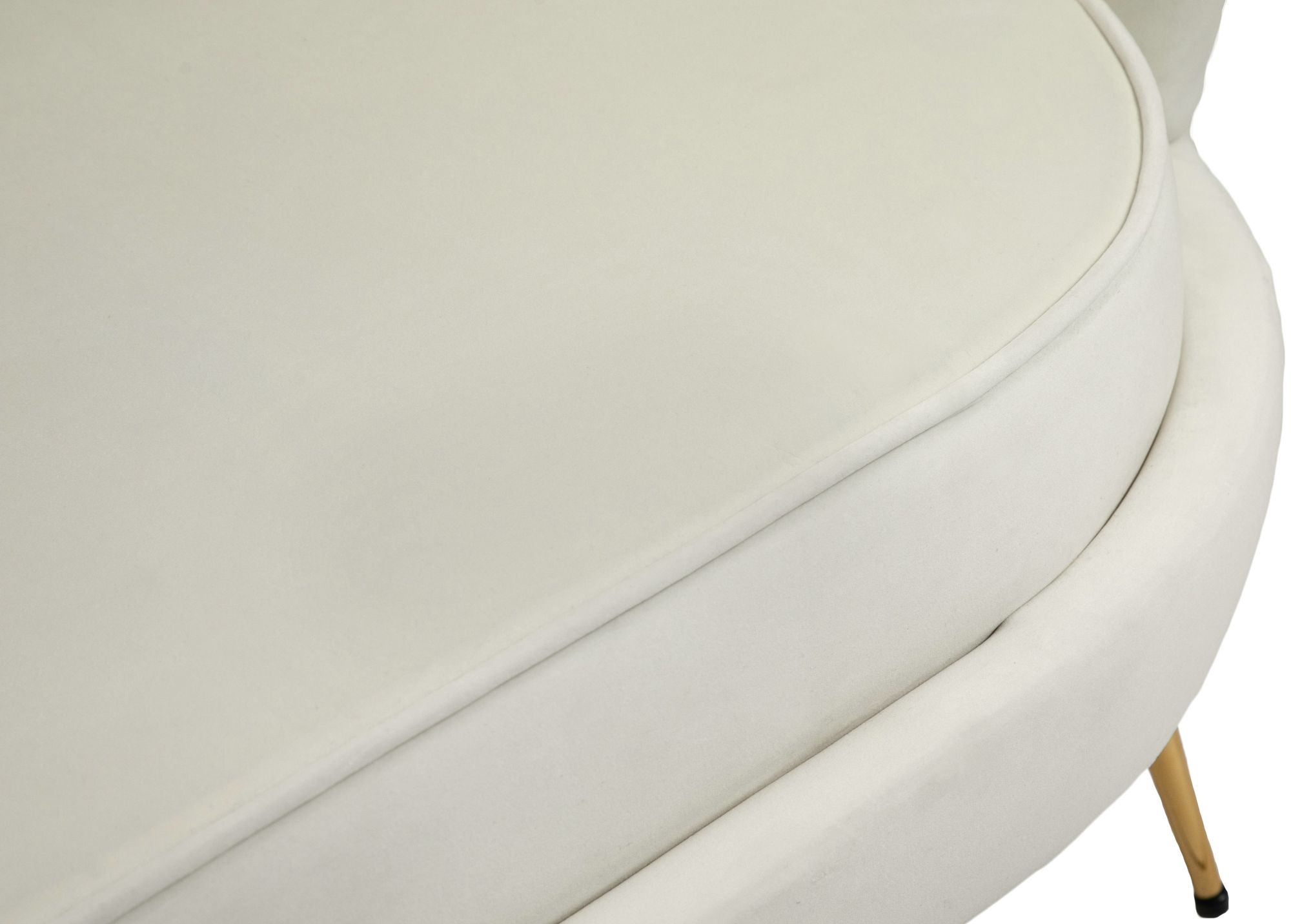 Gardenia Velvet Loveseat