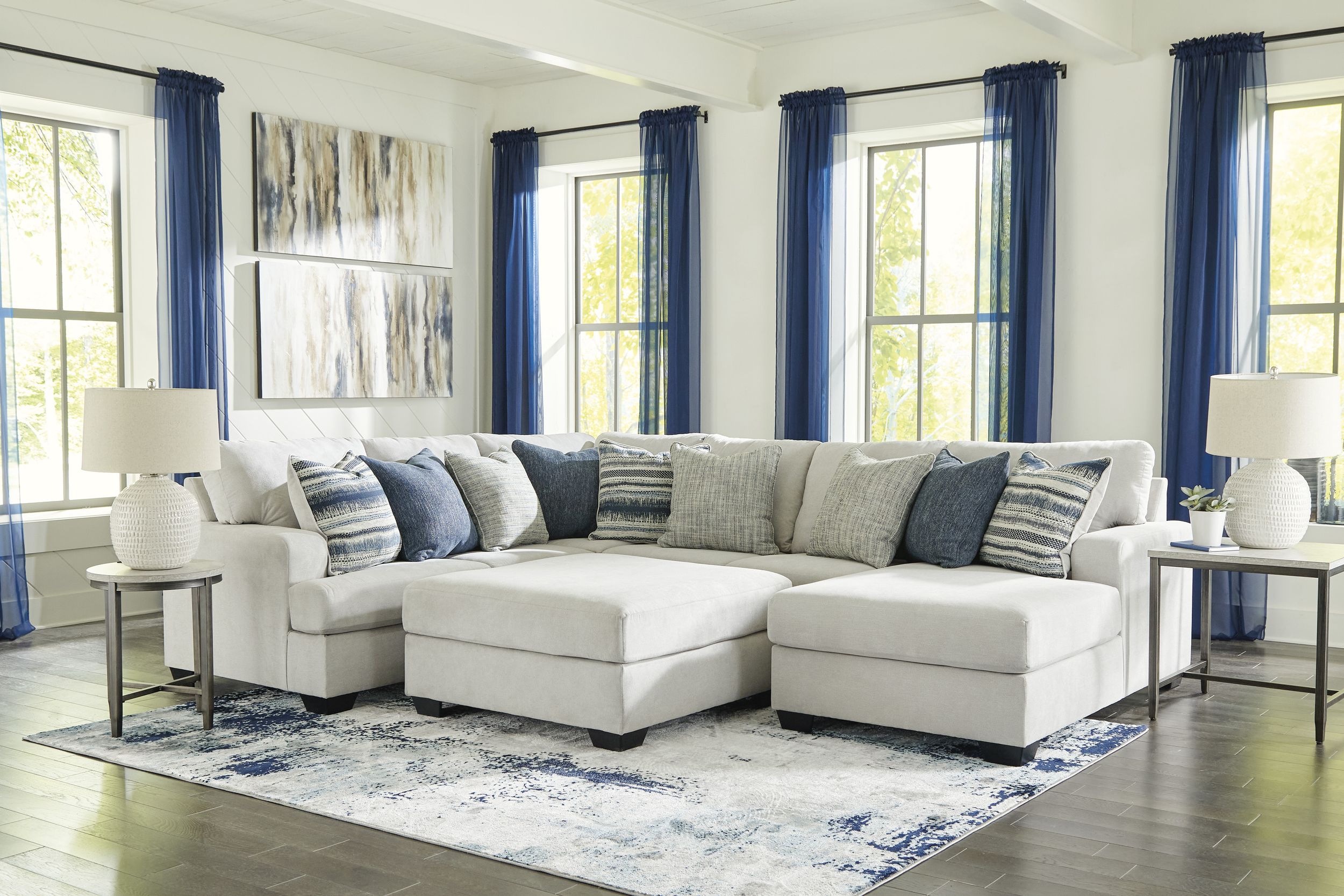 Ashley Lowder 5 Piece Sectional Set 