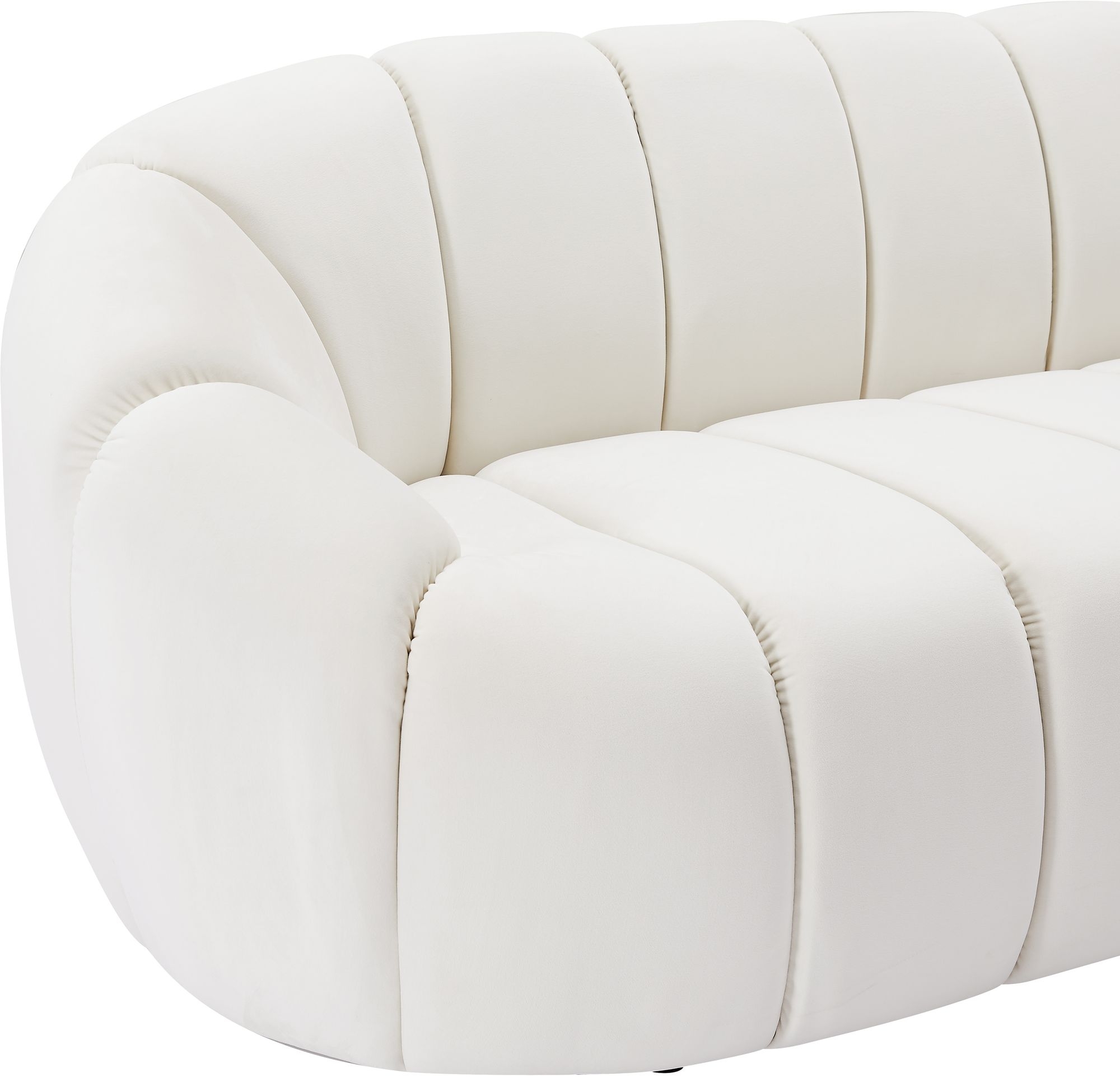Elijah Velvet Loveseat