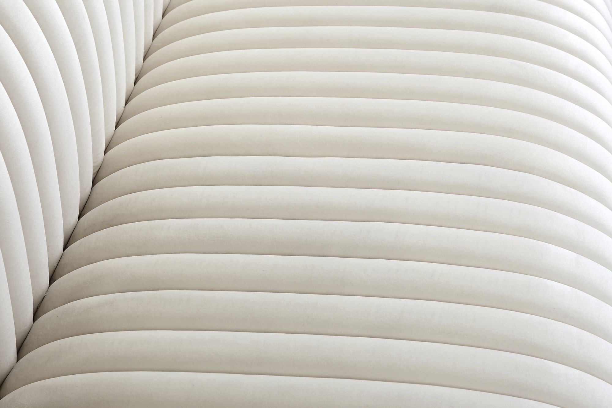 Ravish Velvet Loveseat