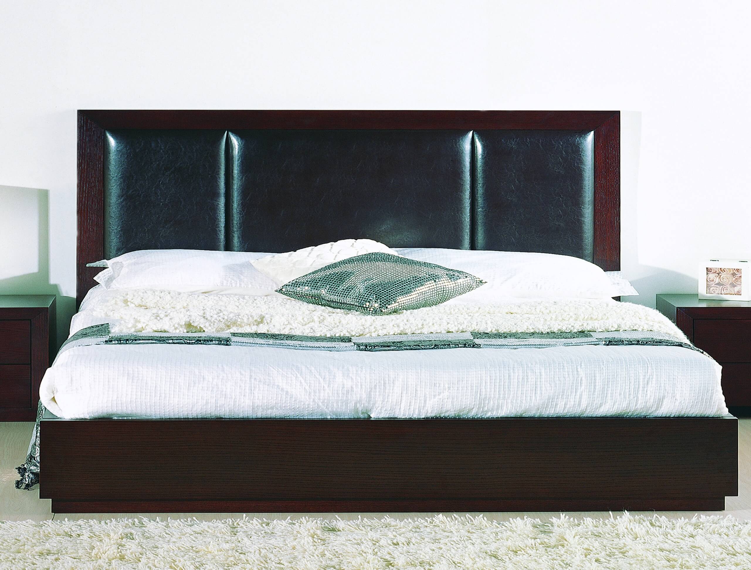 Atlas Storage King PU/Wood/Veneer Bed