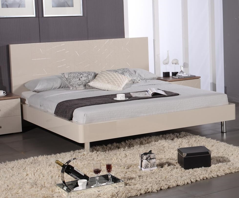Charm Full Wood/Veneer Bed