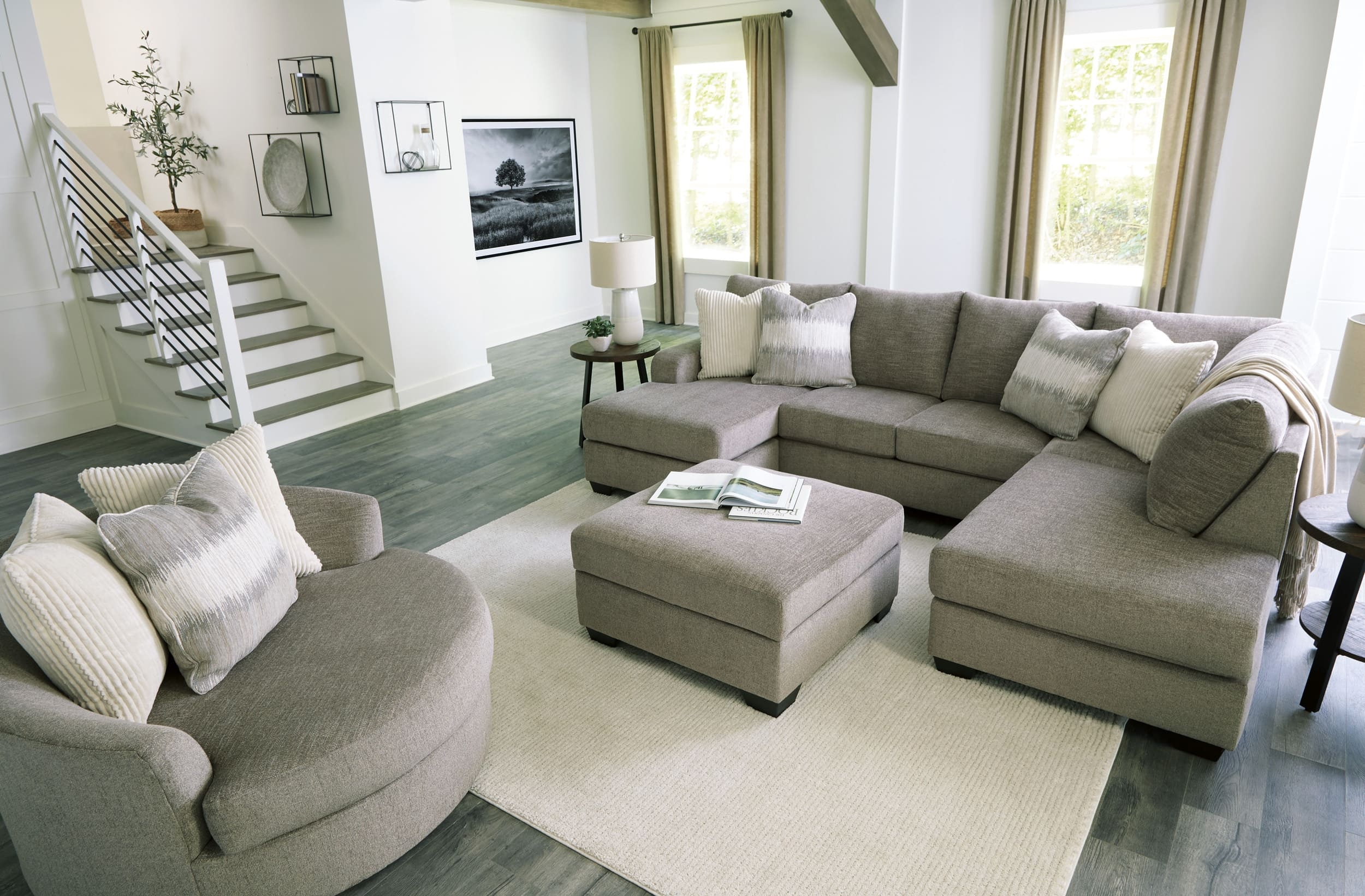 Creswell 2-Piece Polyester U-Shaped Sectional Sofa
