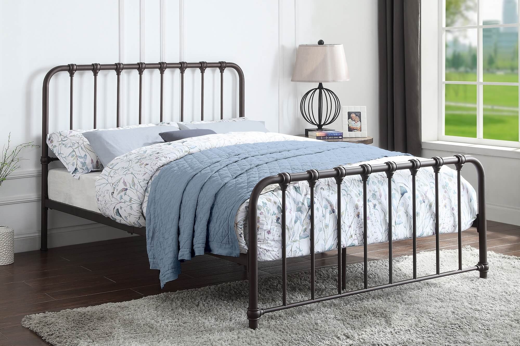 Bethany Metal Platform Bed, Full Size