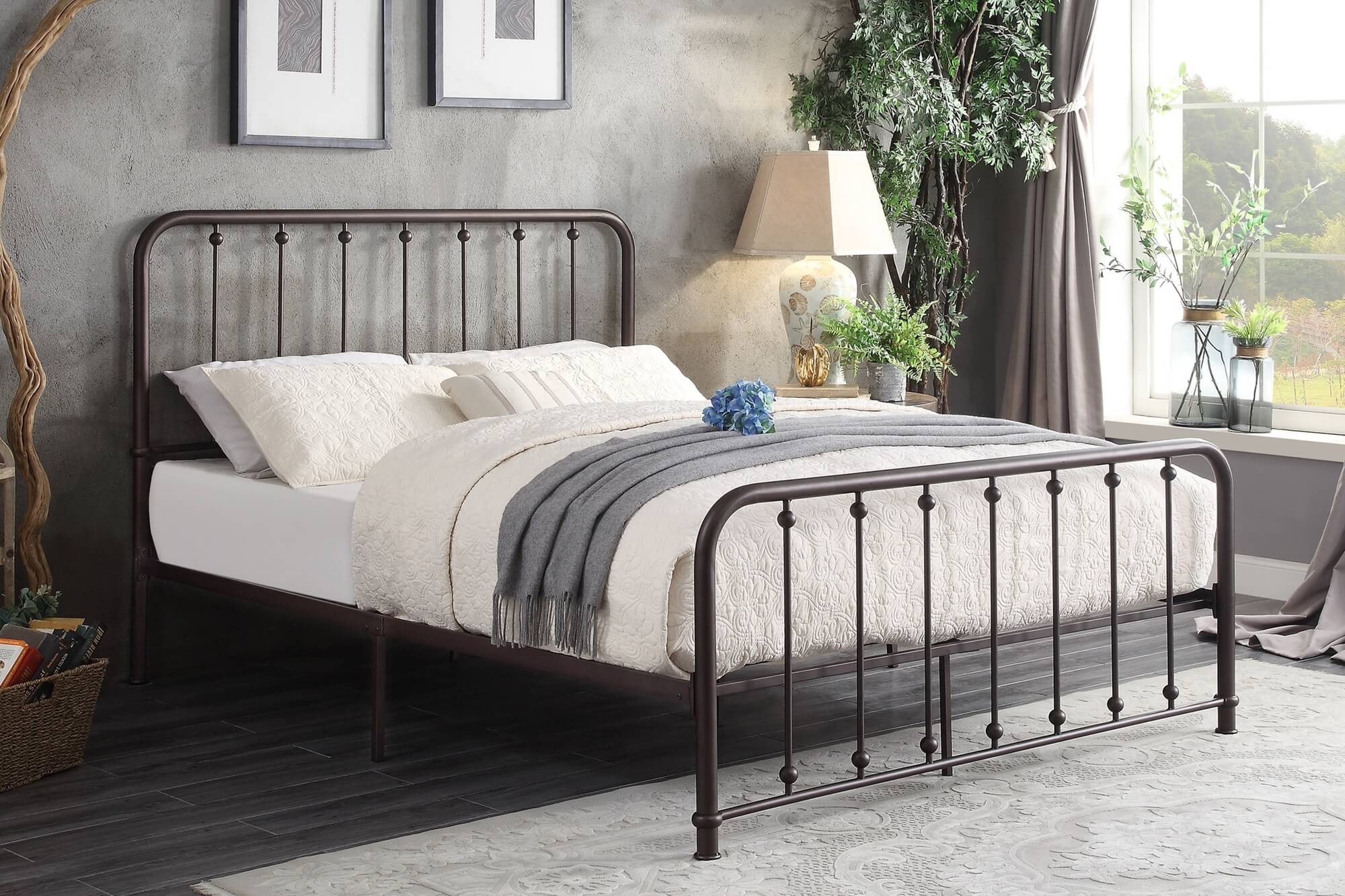 Larkspur Metal Platform Bed, King Size