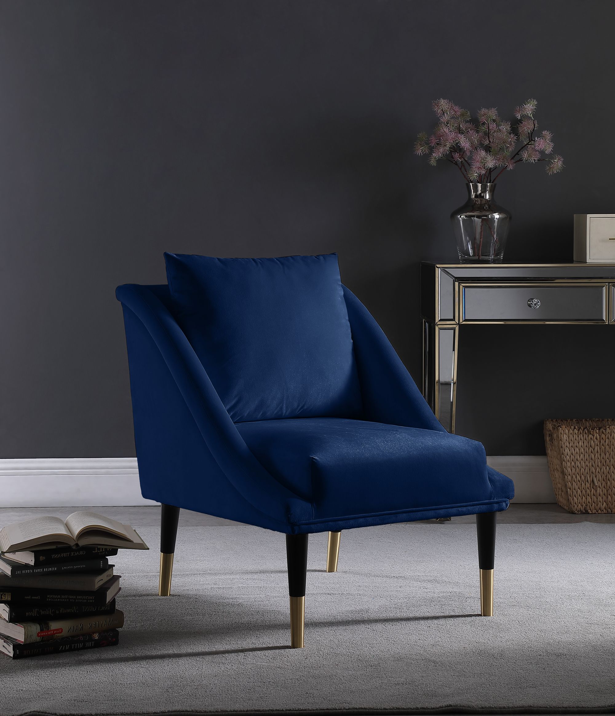 Elegante Velvet Chair