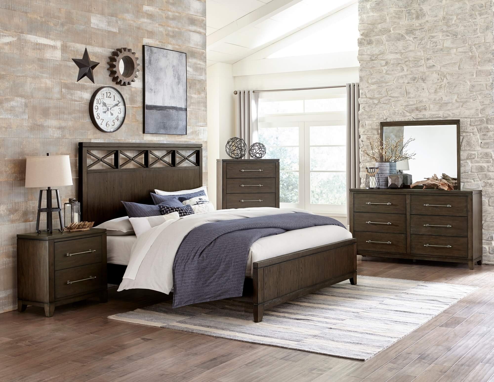Griggs Wood/Wood Veneer Bed, Queen Size