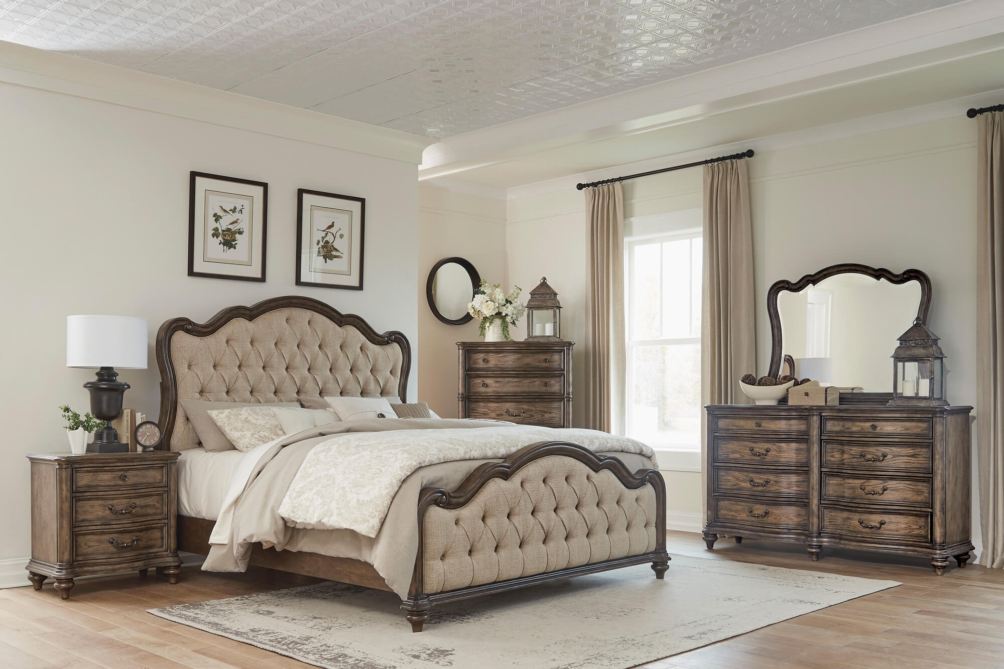 Heath Court Fabric/Wood/Wood Veneer Tufted Bed
