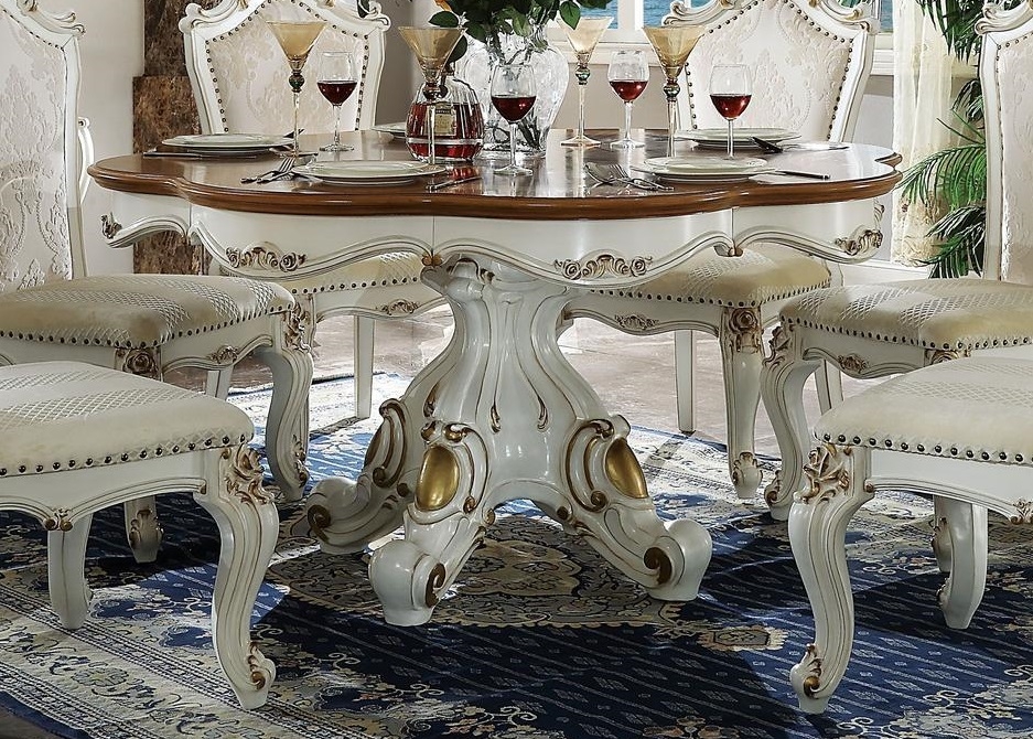 Picardy Wood Round Dining Table