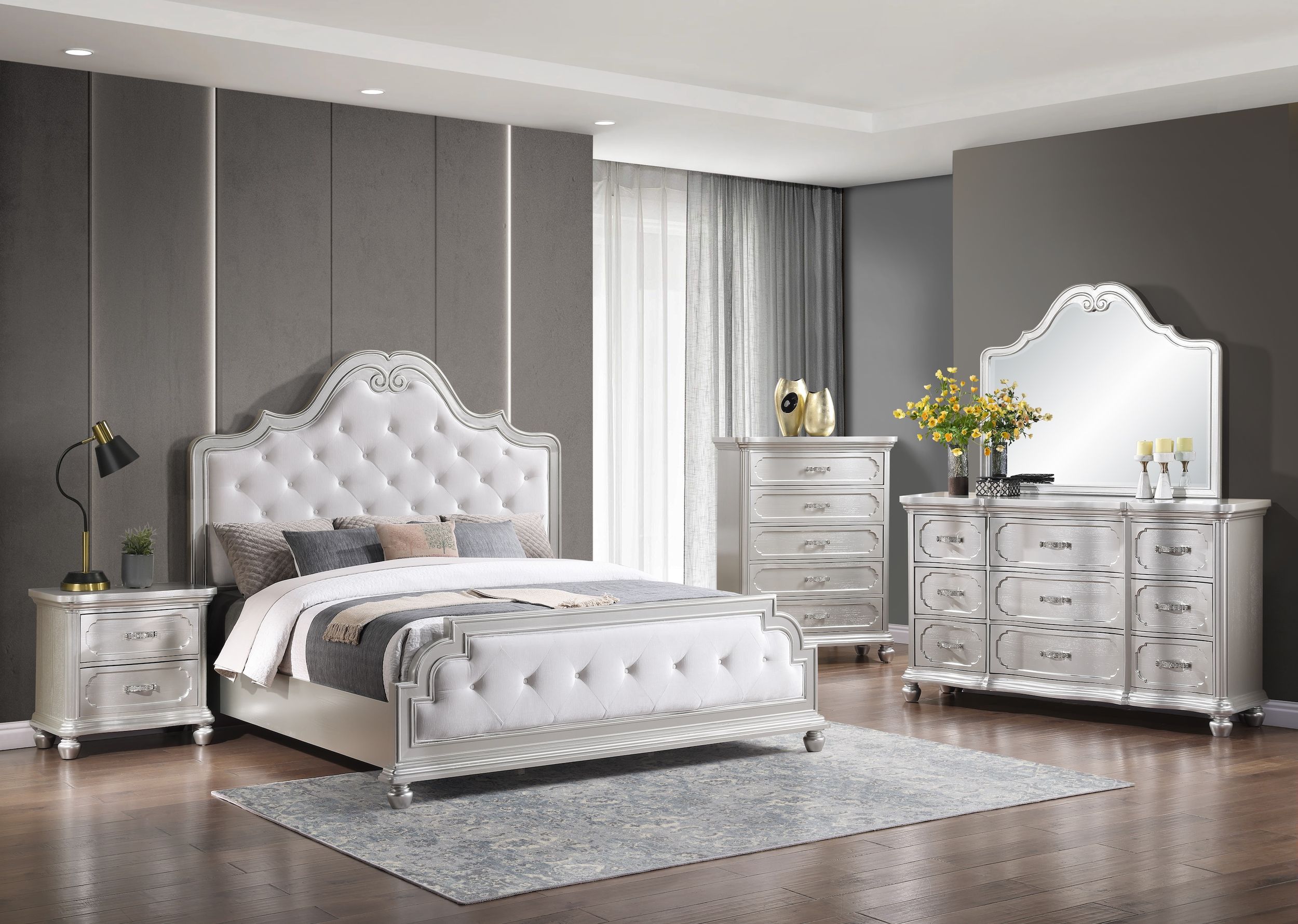 Roma 9-Drawer Dresser