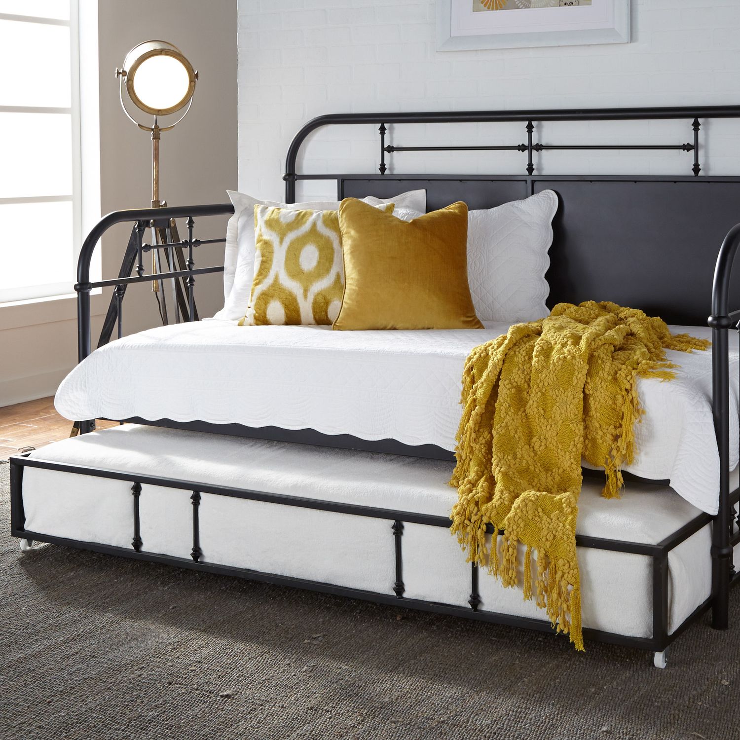 Vintage Twin Size Metal Bed Set with Trundle