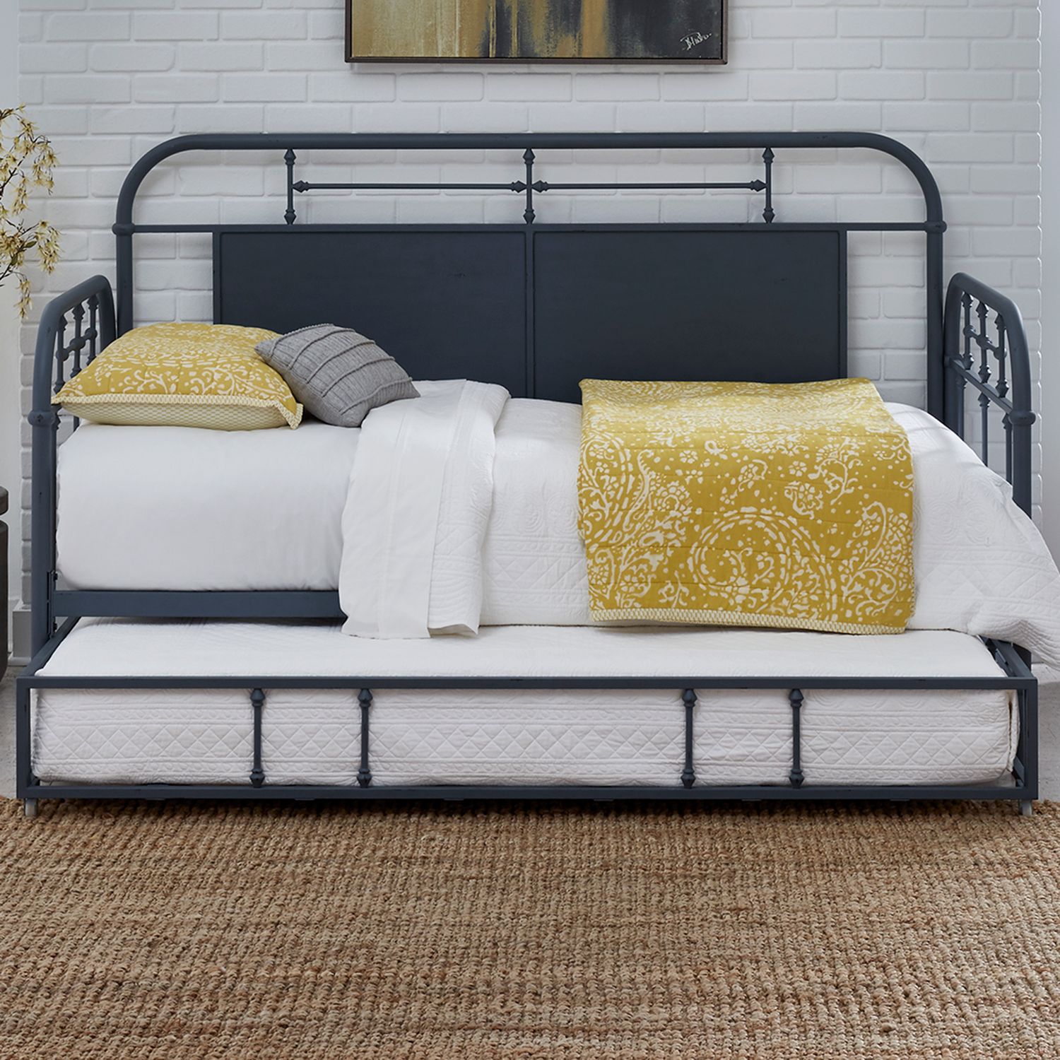 Vintage Twin Size Metal Bed Set with Trundle
