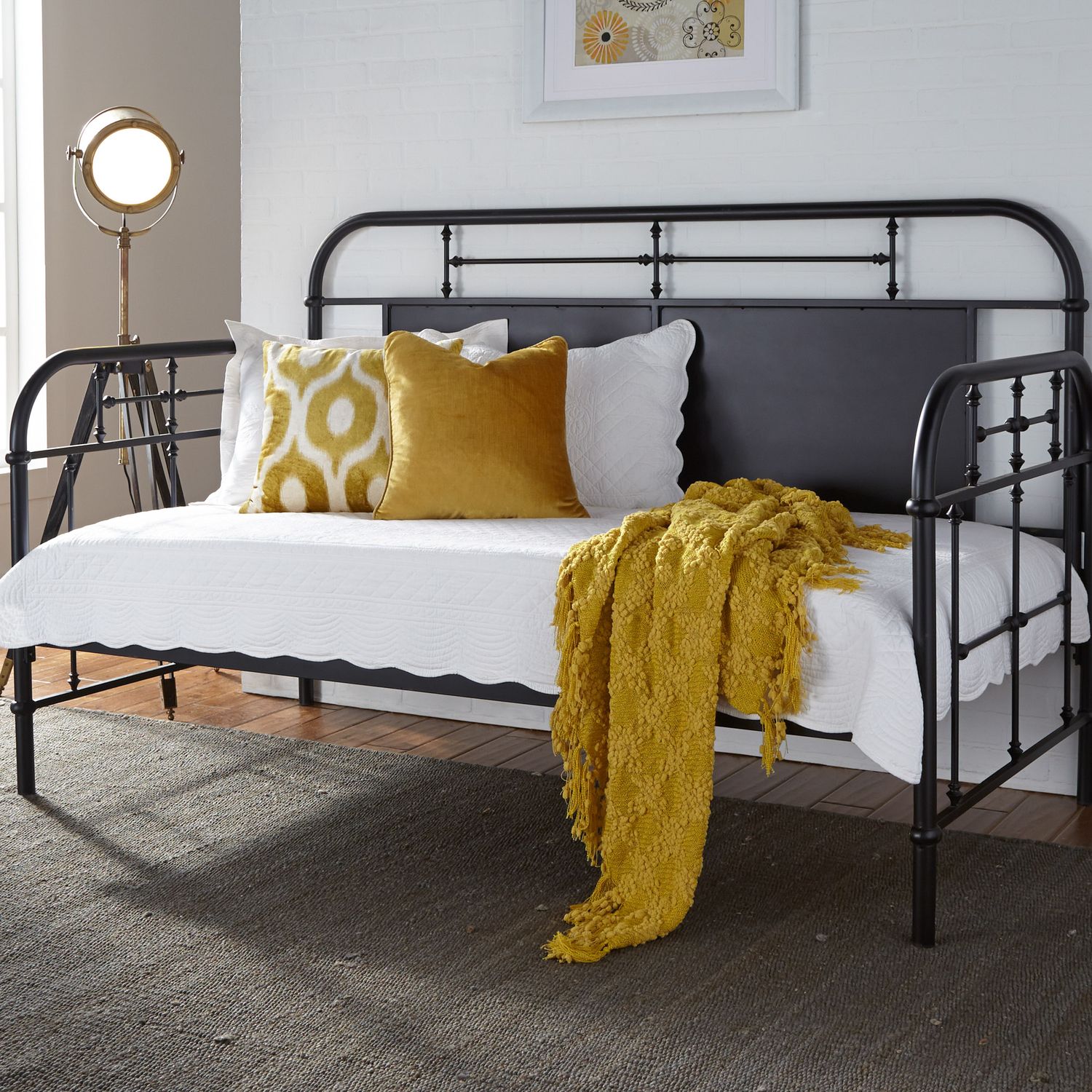 Vintage Series Twin Size Metal Day Bed