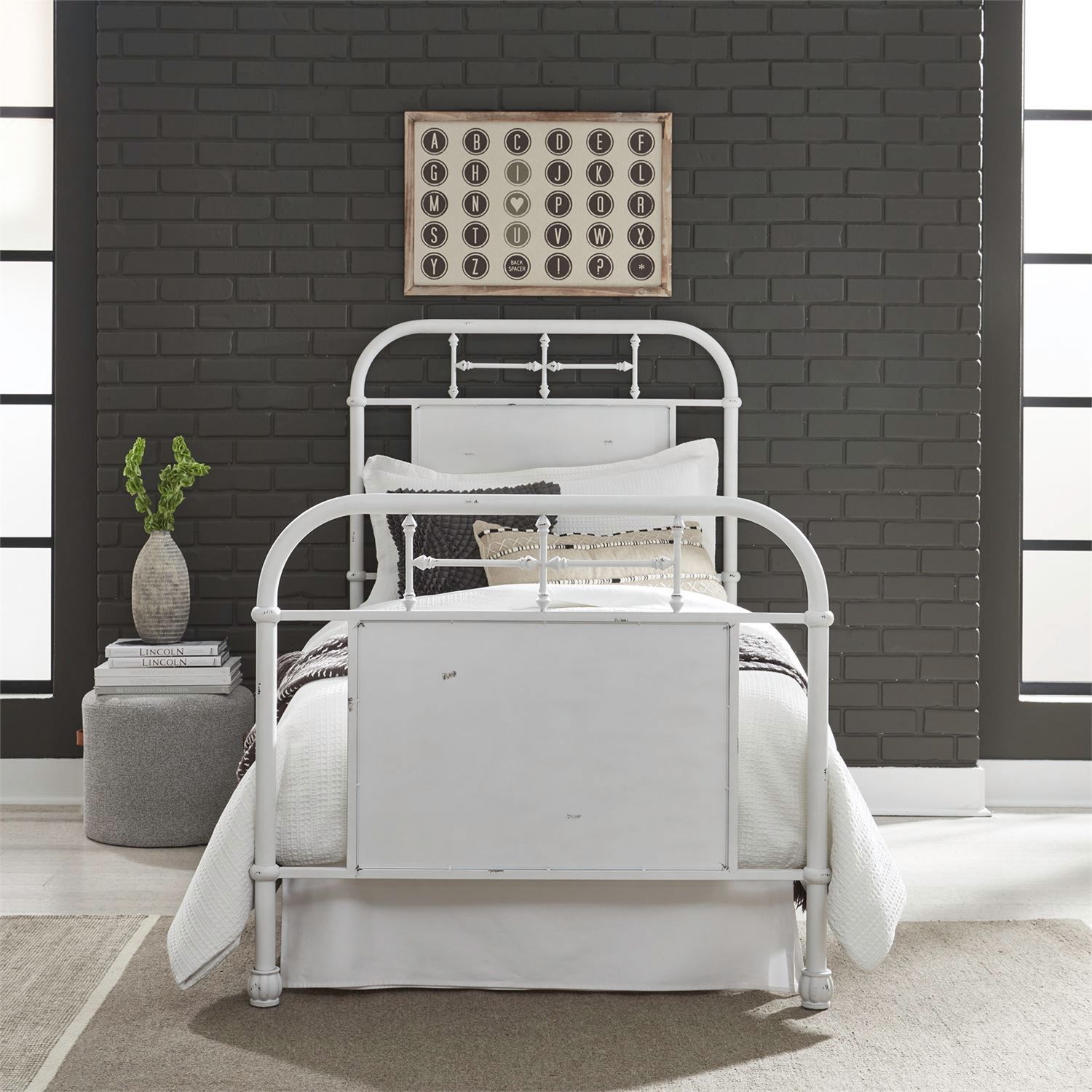 Vintage Series Full Size Metal Bed