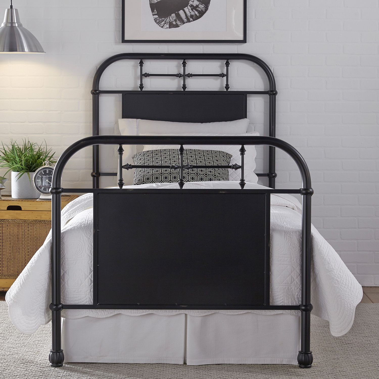 Vintage Series Full Size Metal Bed