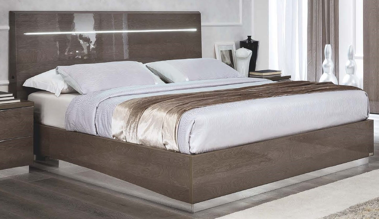 Platinum Legno Wood/LED Platform Bed