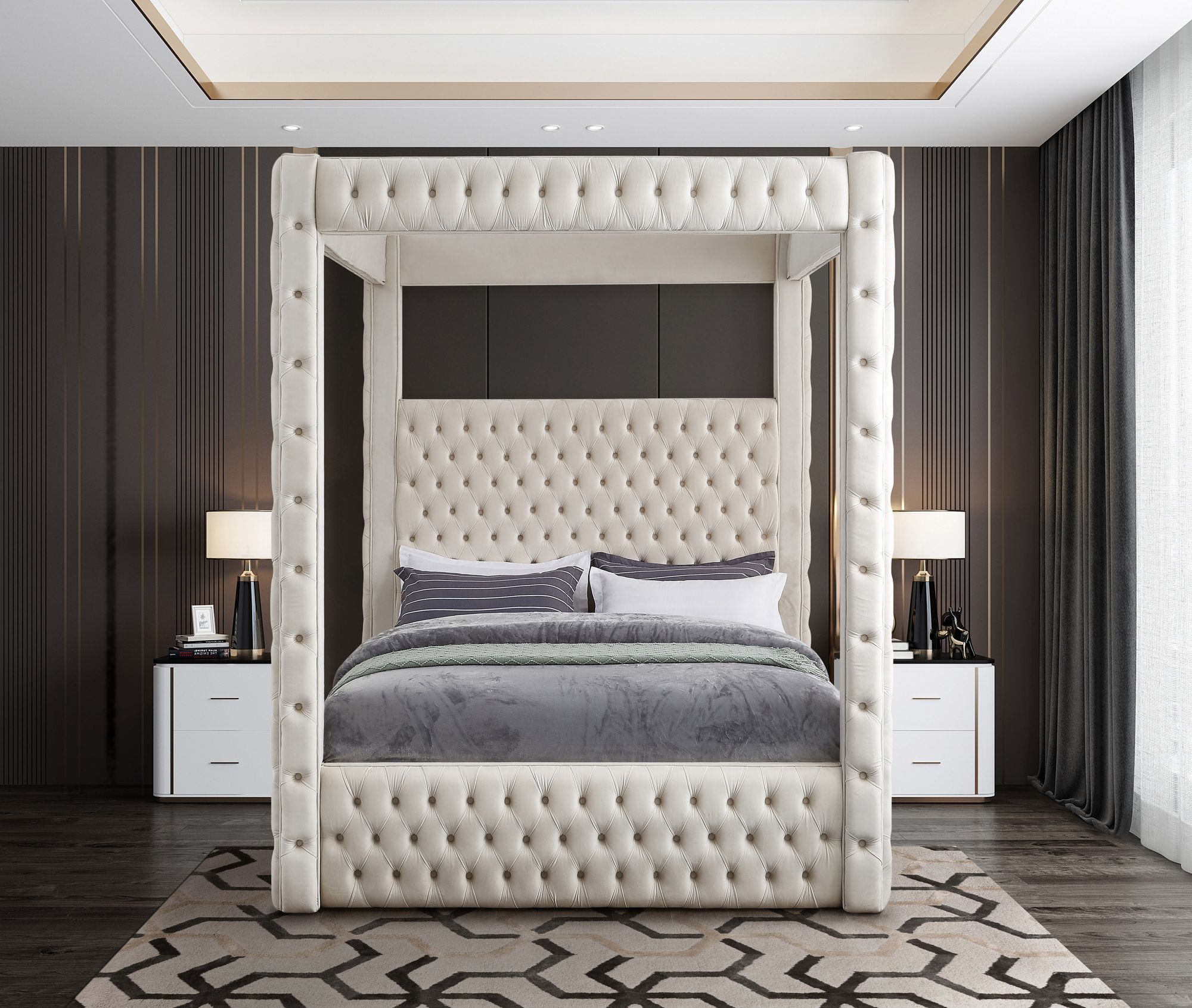 Royal Velvet Queen Size Canopy Bed