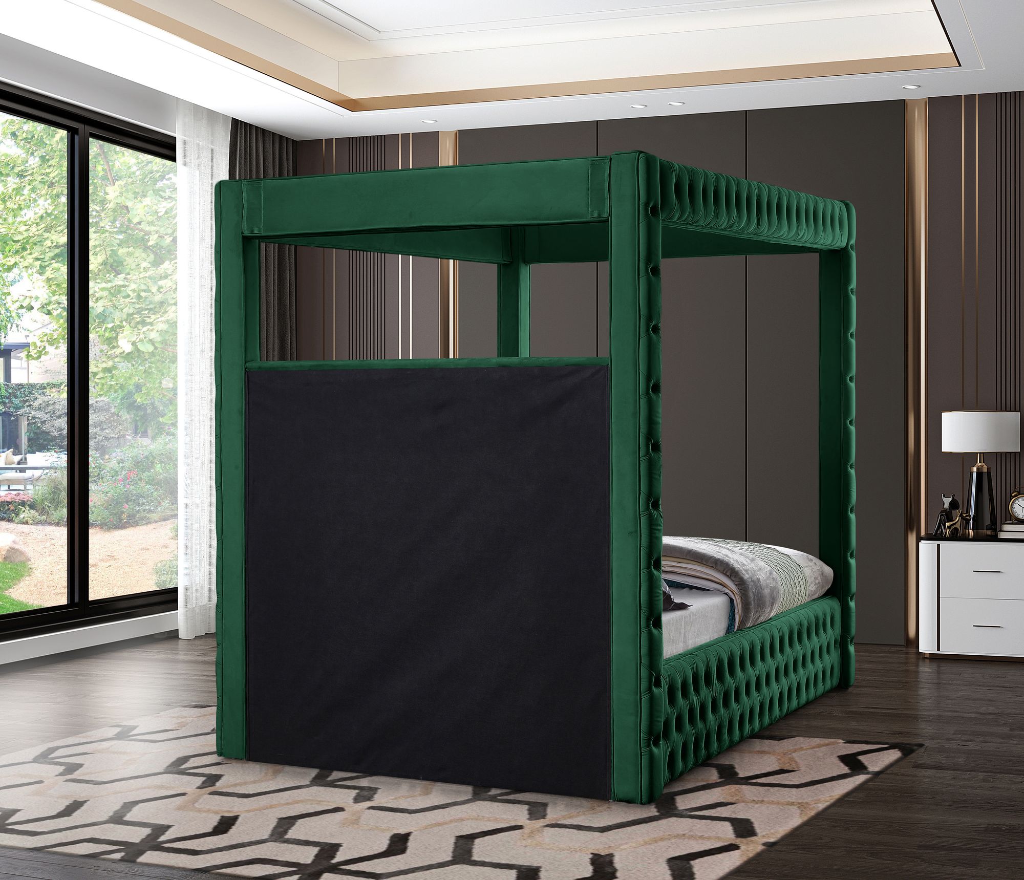 Royal Velvet Queen Size Canopy Bed