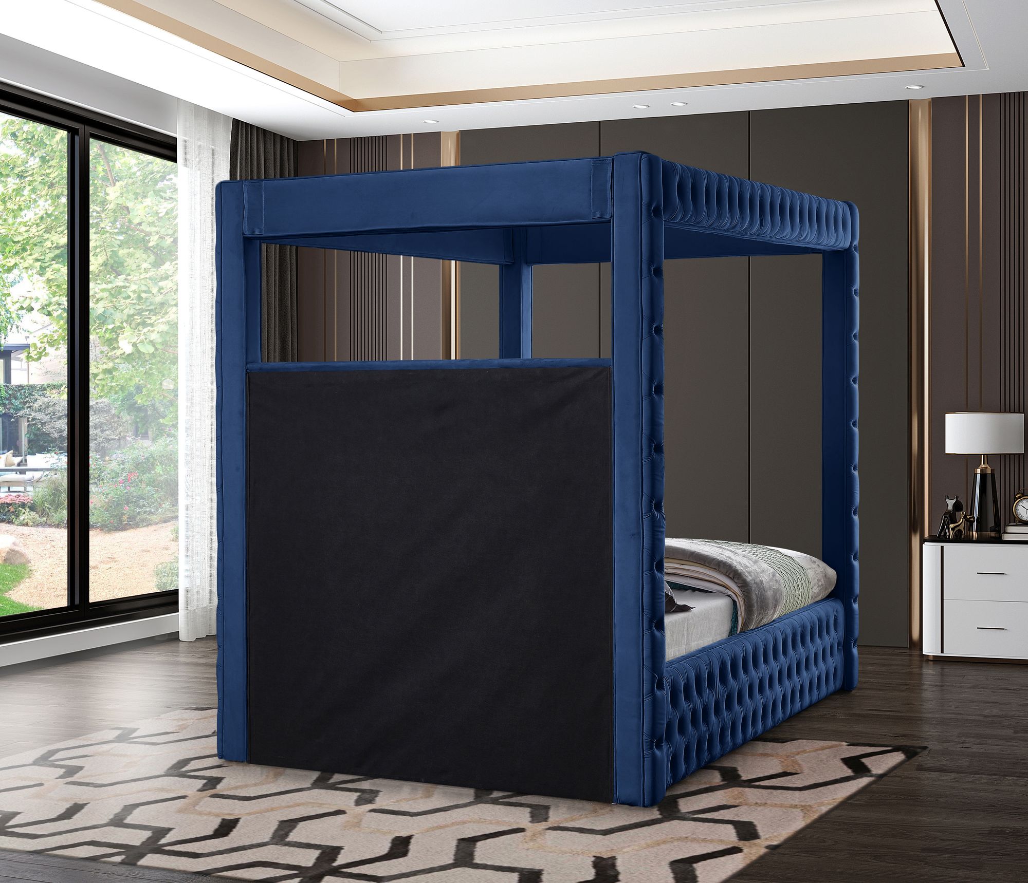 Royal Velvet Queen Size Canopy Bed