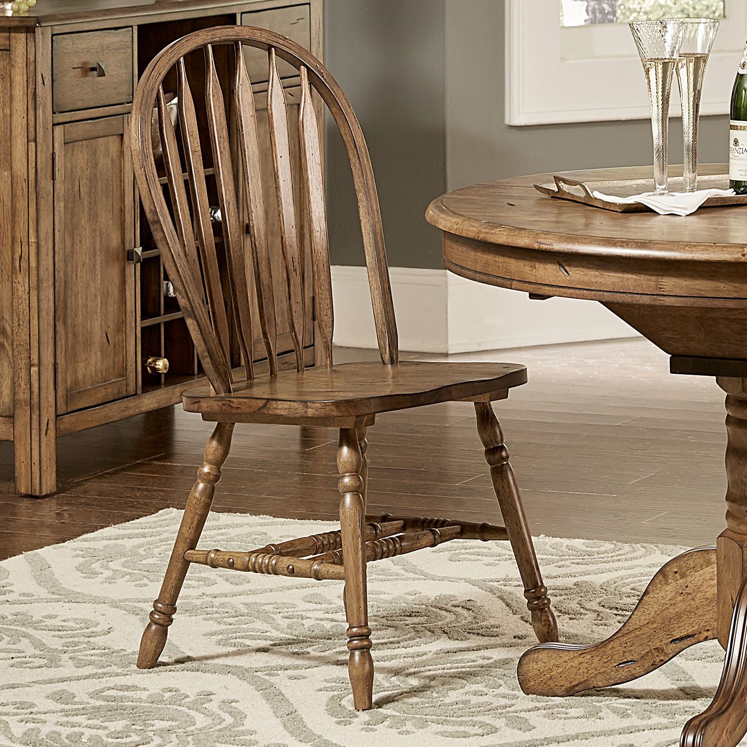 Carolina Crossing Windsor Wood Side Chair | Liberty Furniture