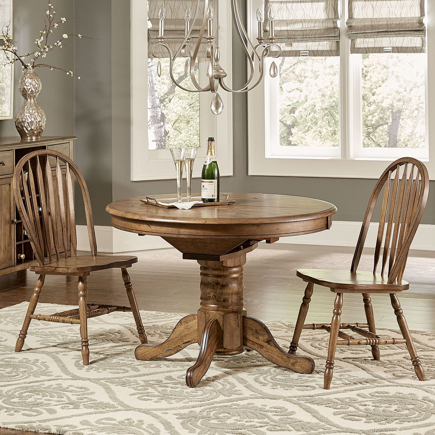 Carolina Crossing Oval Extendable Pedestal Dining Table