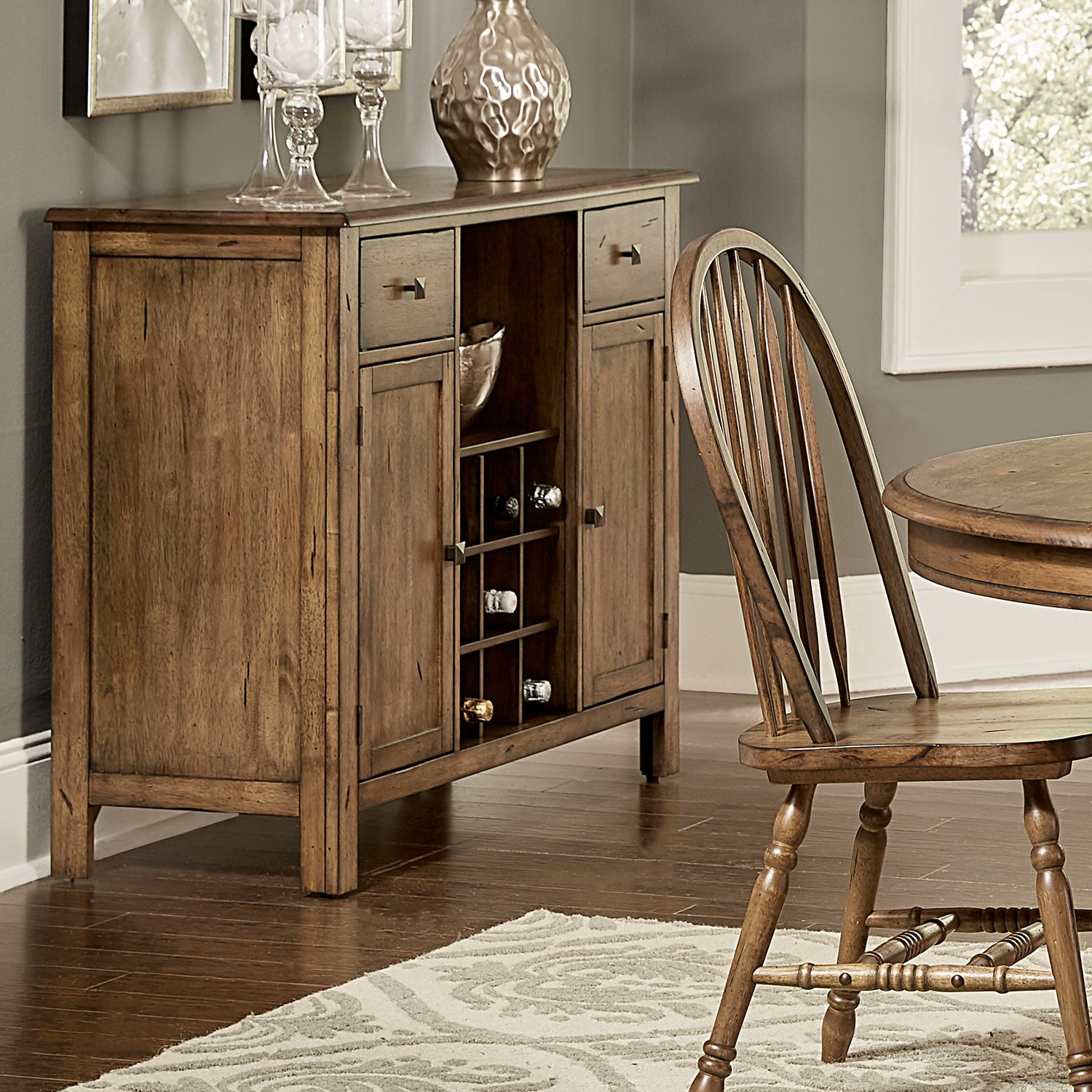 Carolina Crossing Round Drop Leaf Dining Set | Antique Honey