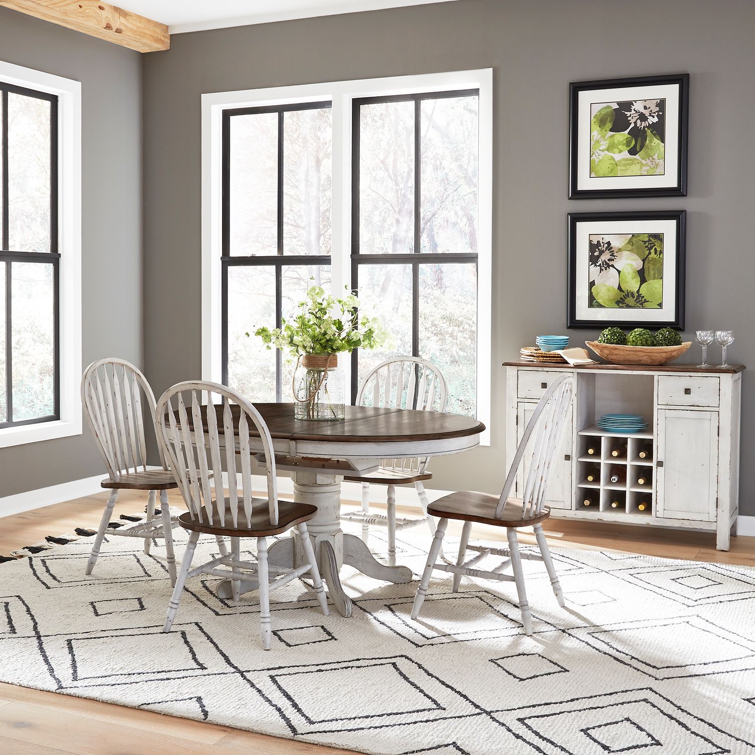 Carolina Crossing Extendable Pedestal Dining Set
