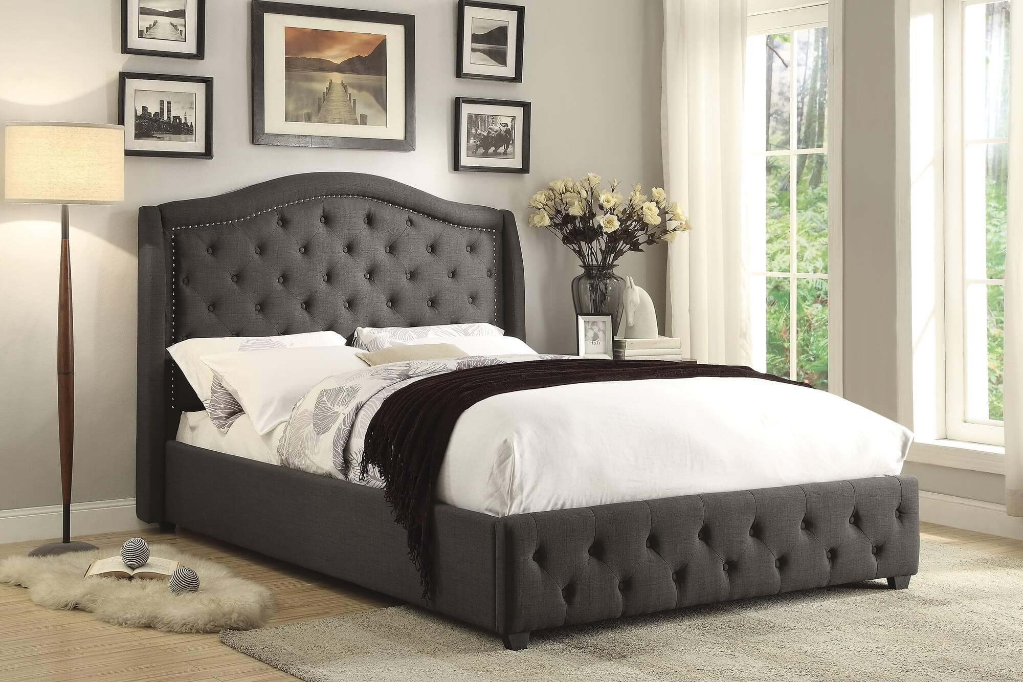 Bryndle Fabric Tufted Platform Bed, Full Size