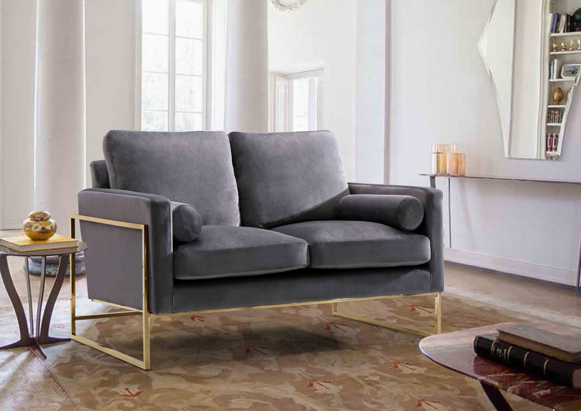Mila Velvet Loveseat