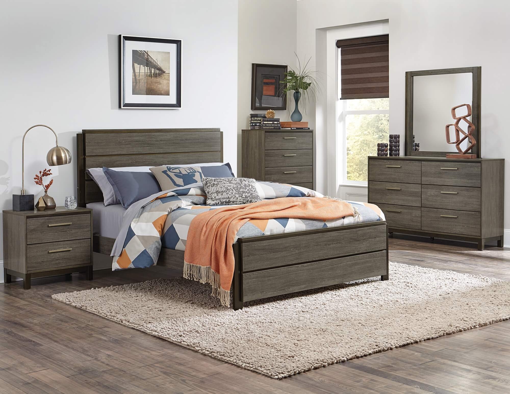 Vestavia Wood/Wood Veneer Platform Bed, Full Size