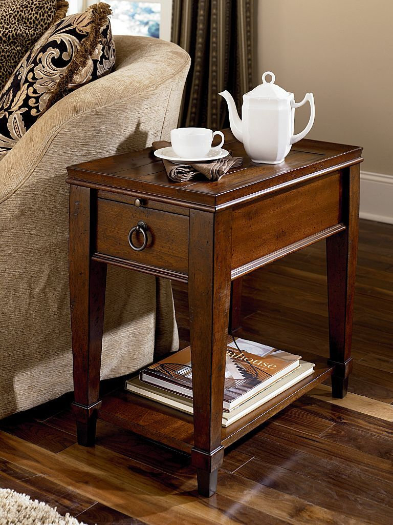 Sunset Valley Round Wood Cocktail Table Set