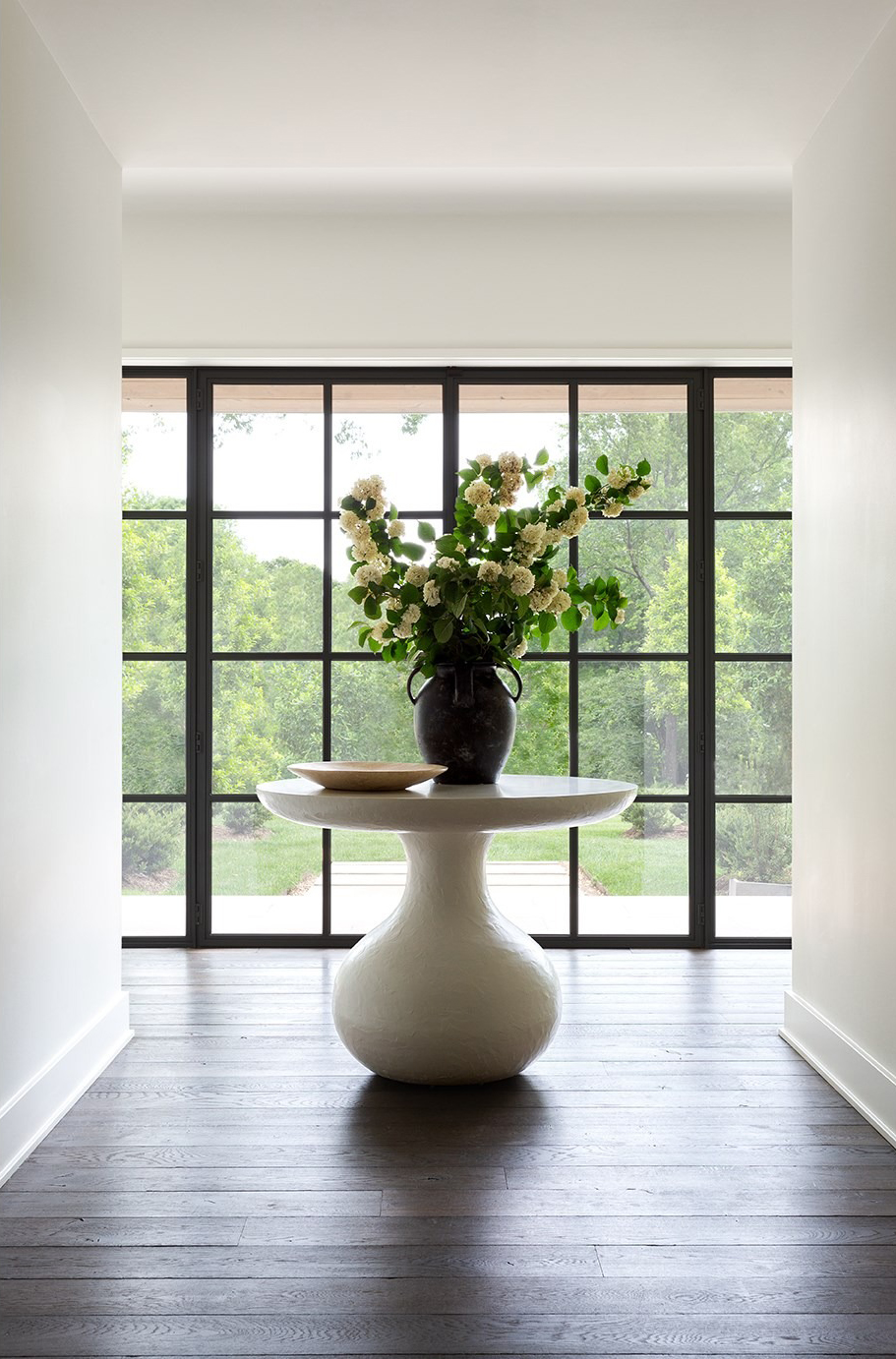 Santa Barbara Entry Table