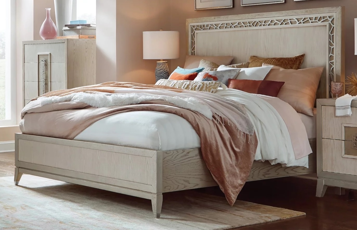 SM Lenox Wood Panel Bed, Queen Size