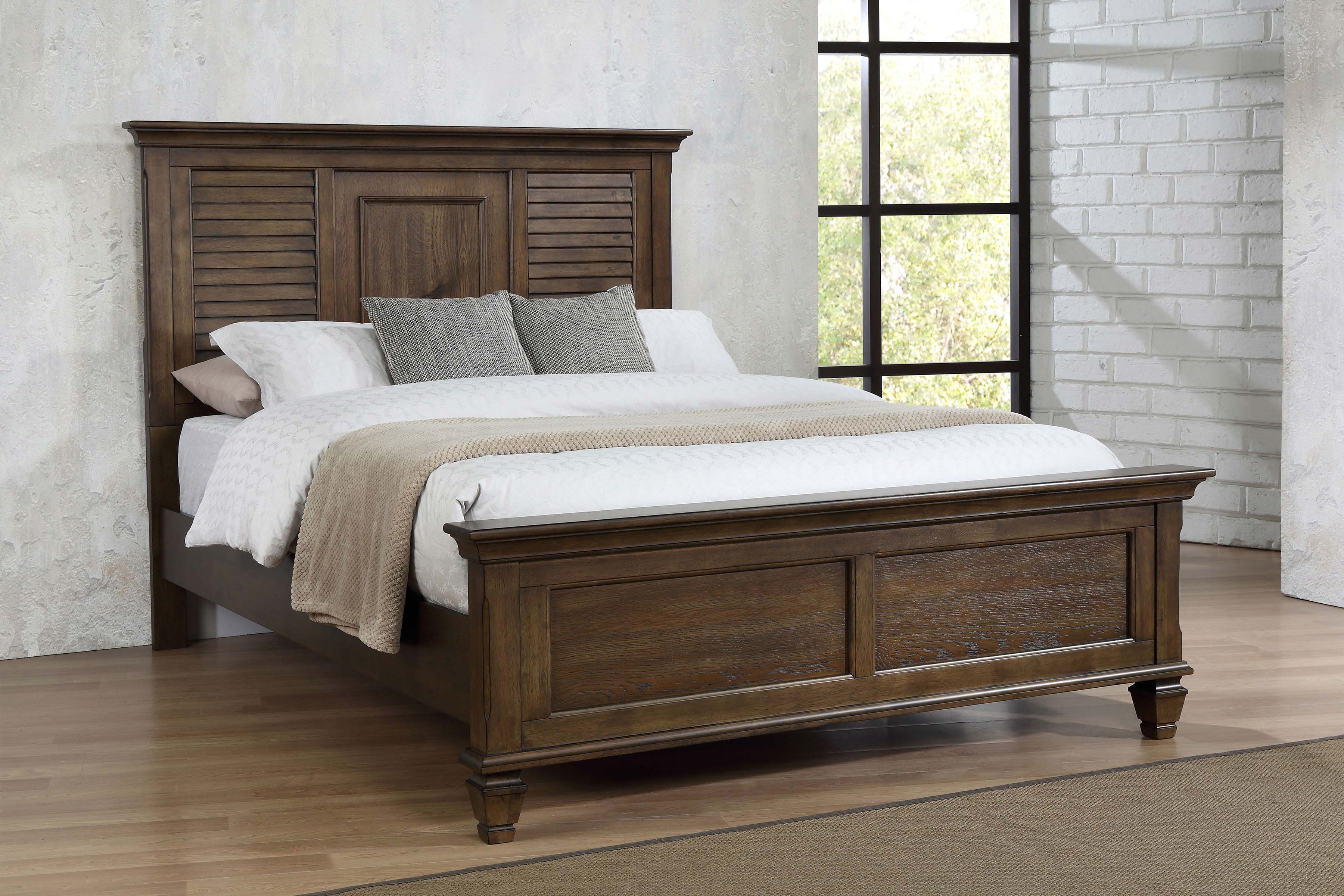 Franco Wood Panel Bed, Eastern King Size