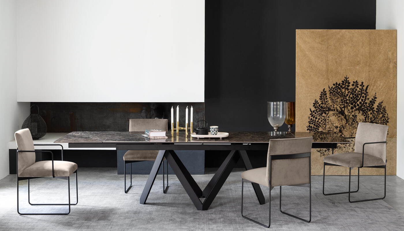 Cartesio W63"-94.5" Rectangular Ceramic/Wood Extendable Dining Table