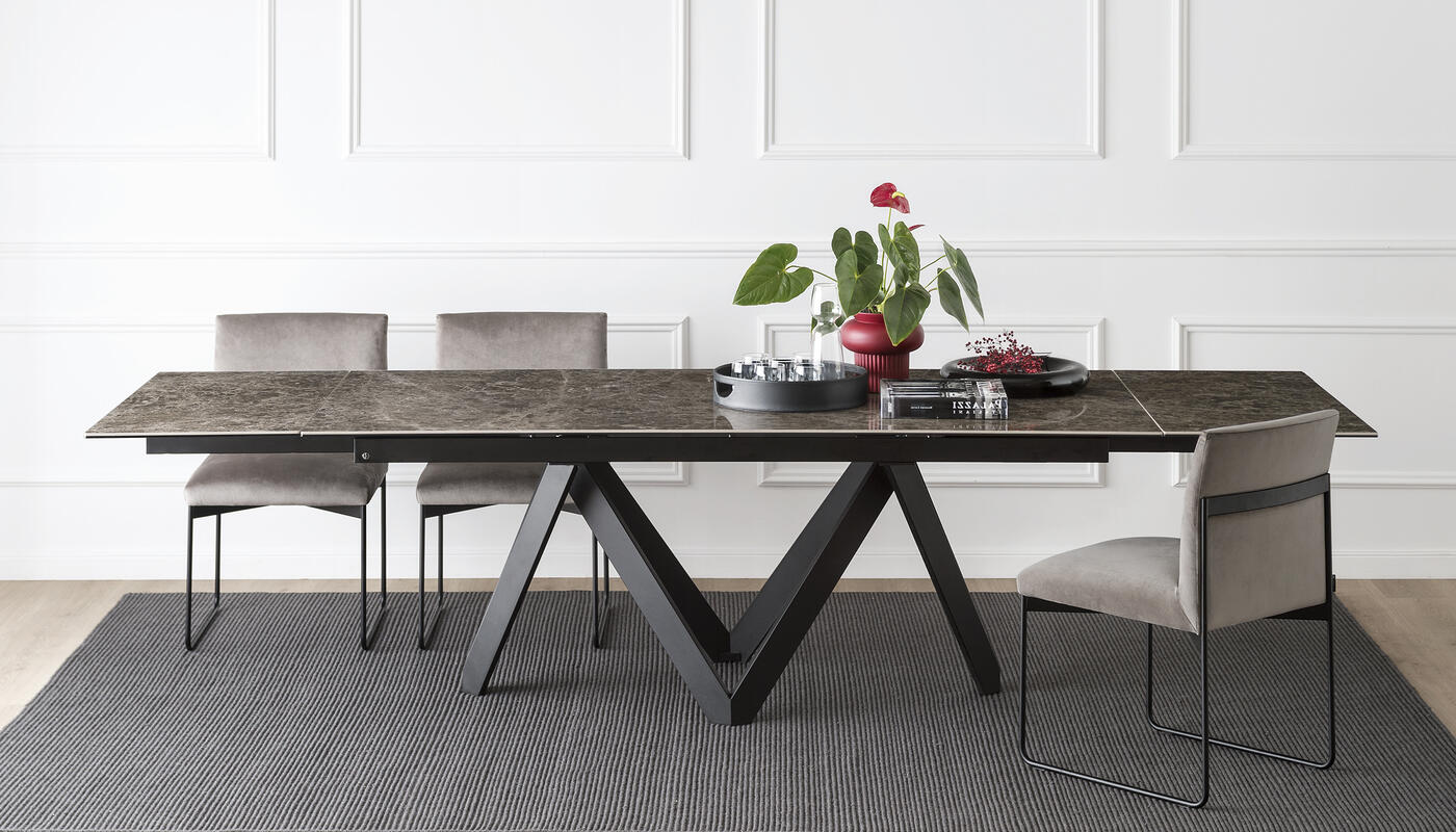 Cartesio W78.8"-118.1" Rectangular Ceramic/Wood Extendable Dining Table
