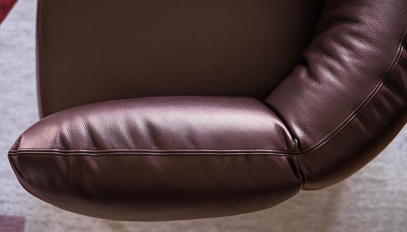 Quadrotta Fabric/Metal Customizable Upholstered Lounge Armchair