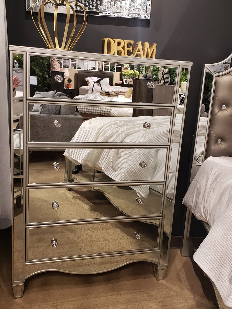 Eliora Leatherette/Mirror/Wood Tufted Panel Bedroom Set