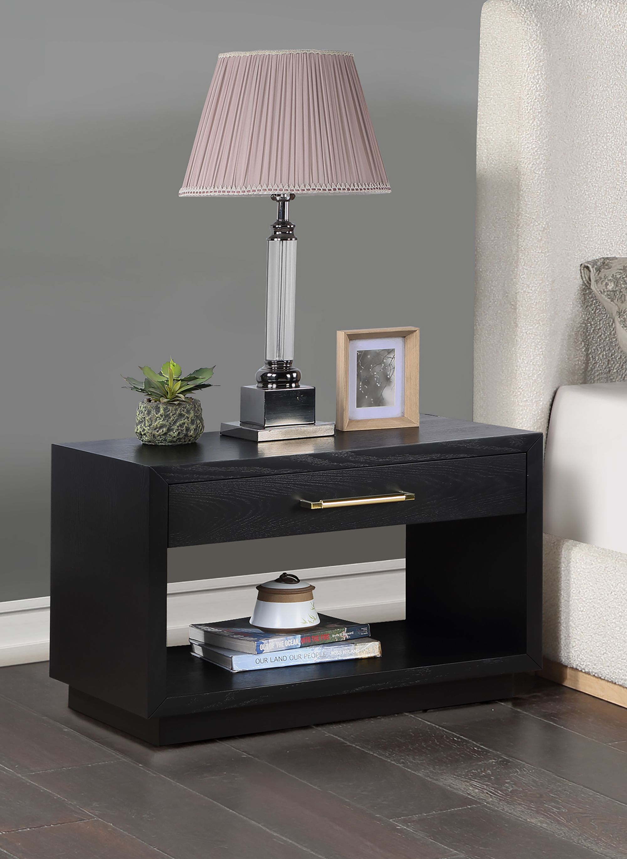 Avery 1-Drawer Oak Veneer Nightstand