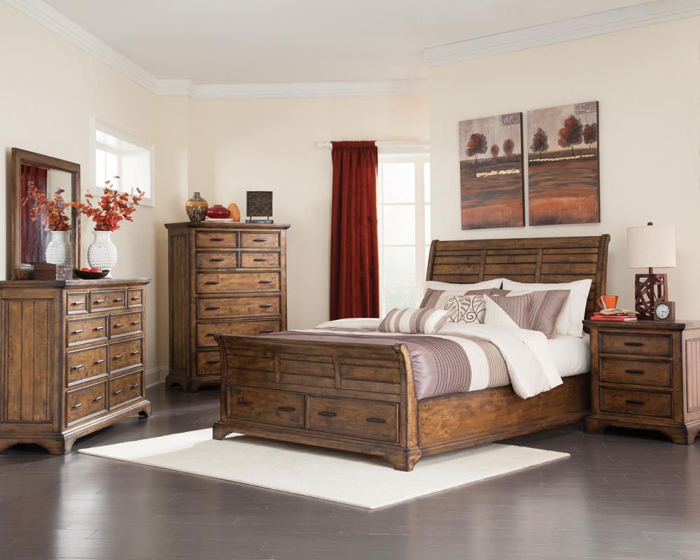Elk Grove Wood Storage Bed, Queen Size