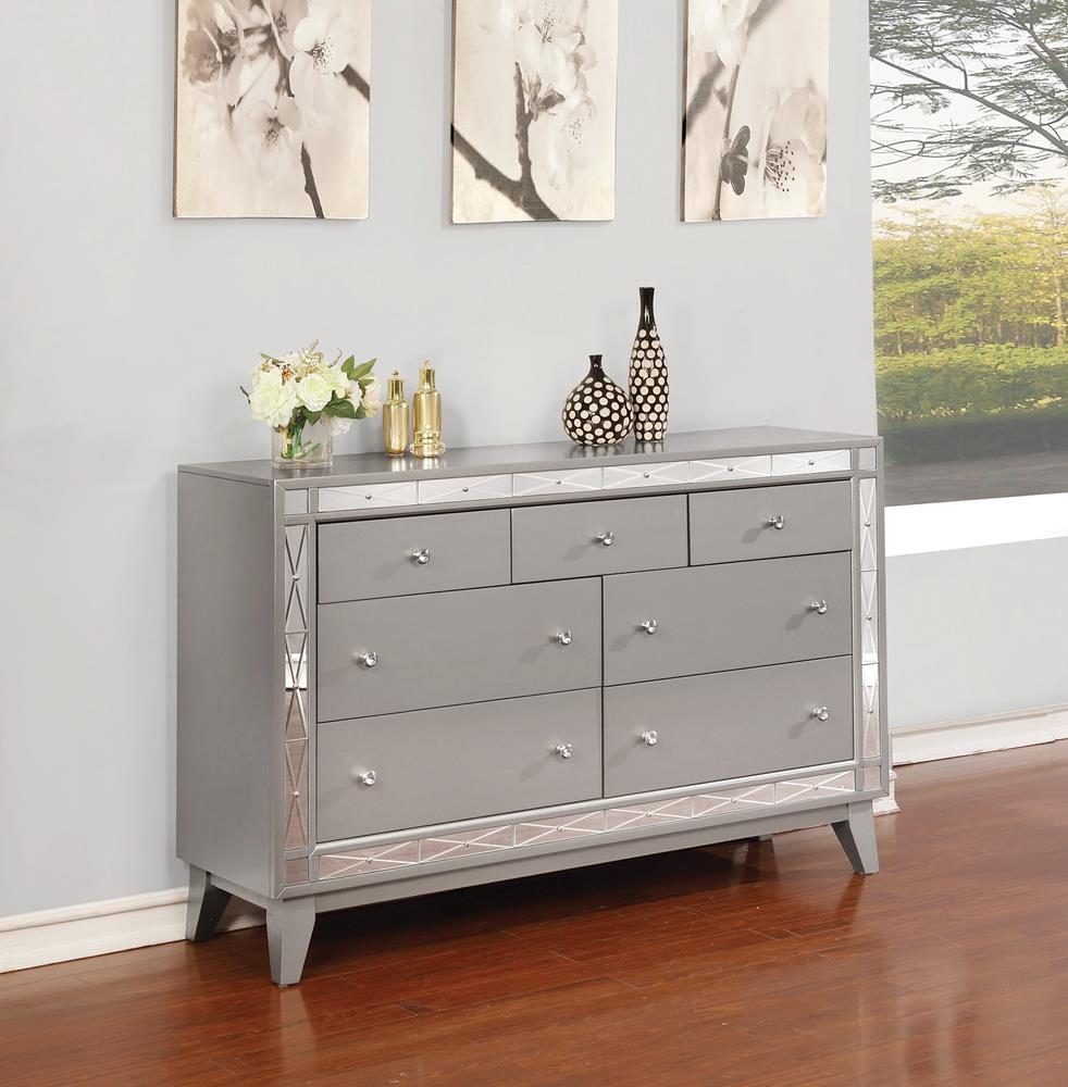 Leighton Wood/Acrylic Dresser w/7 Drawers