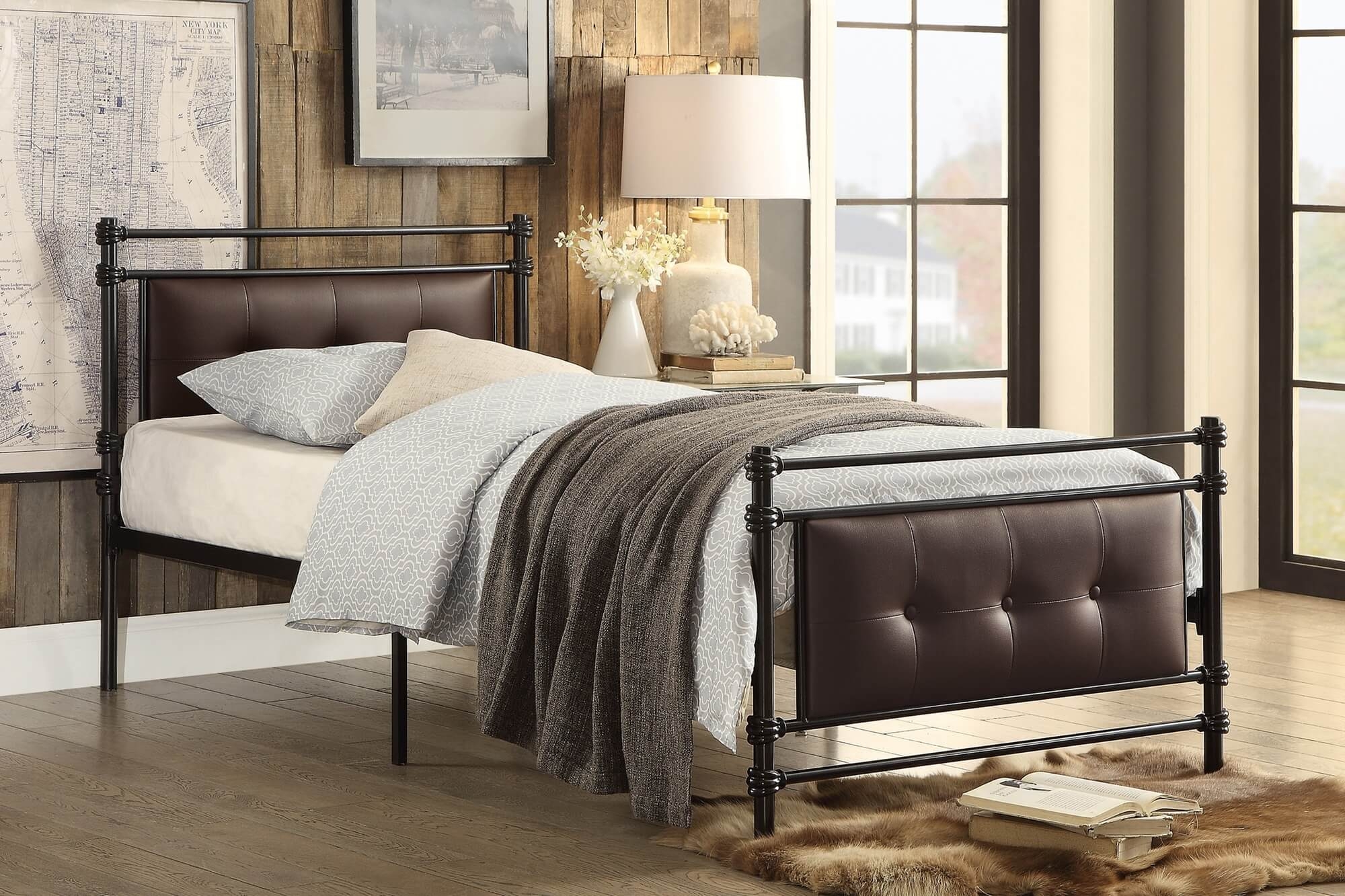 Jayla Leatherette/Metal Platform Bed, Twin Size