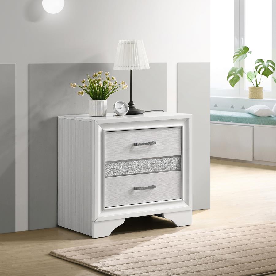 Miranda Wood Platform Storage Bedroom Set