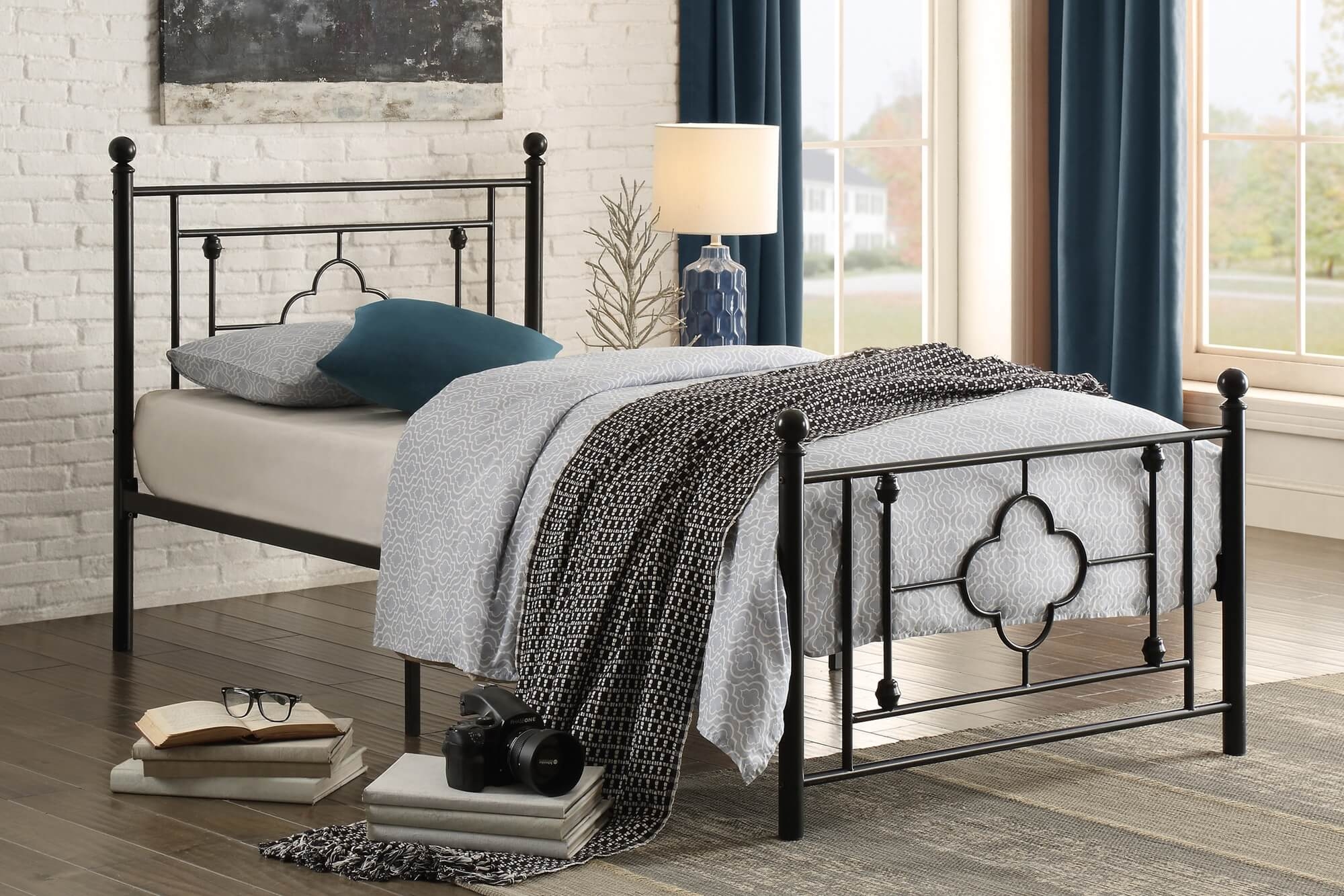 Morris Metal Platform Bed, Twin Size